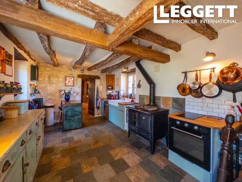 Property photo 2 of 10