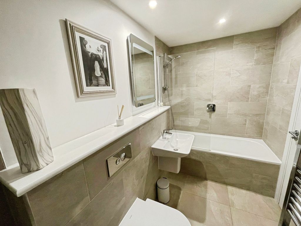 Additional image 16 of 2 bed flat for saleThe Warehouse, Volunteer Street, Chester CH1