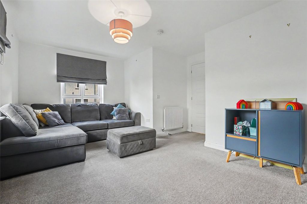 Property photo 2 of 40 Picture No. 20