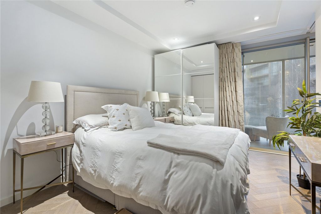 Property photo 3 of 44 Picture No. 21