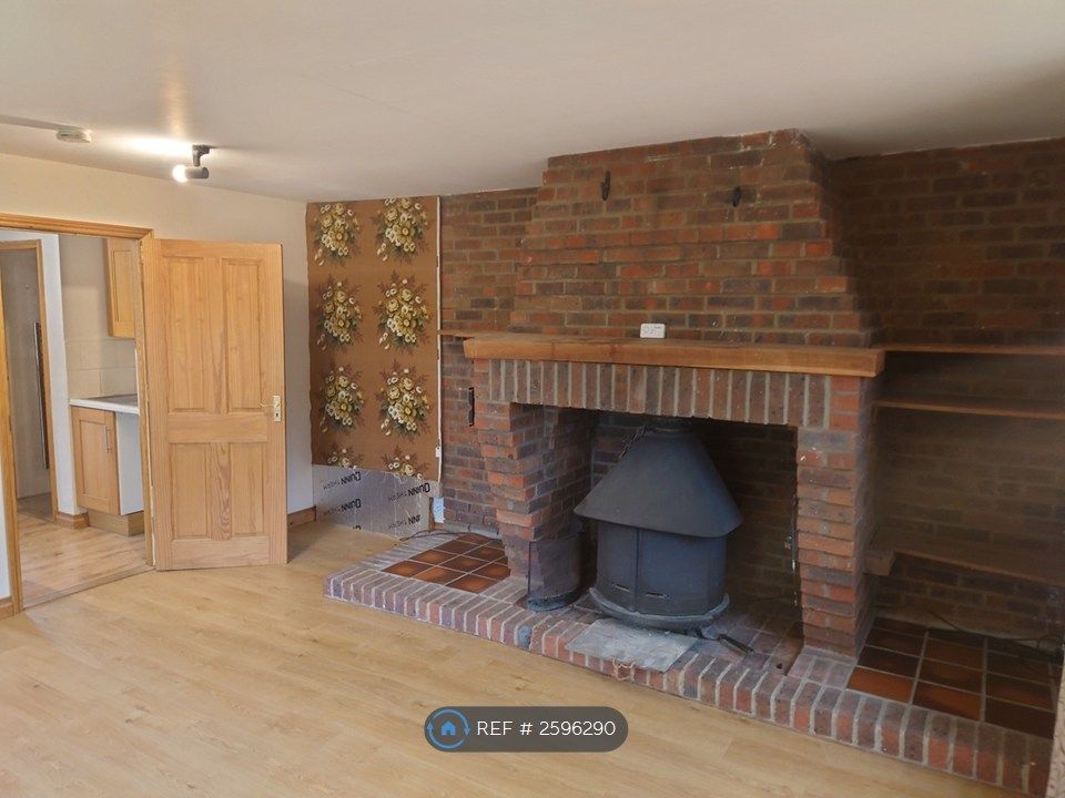 Property photo 2 of 13