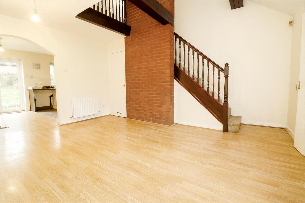 Property photo 3 of 4 Lounge.Png