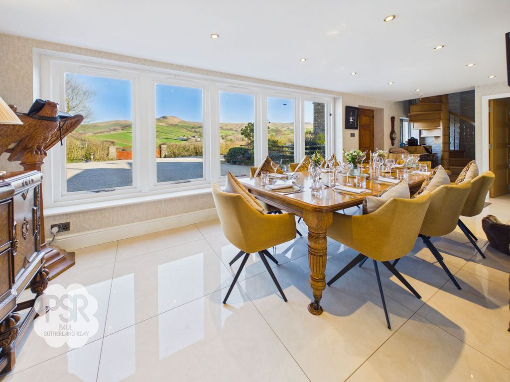 Property photo 2 of 67