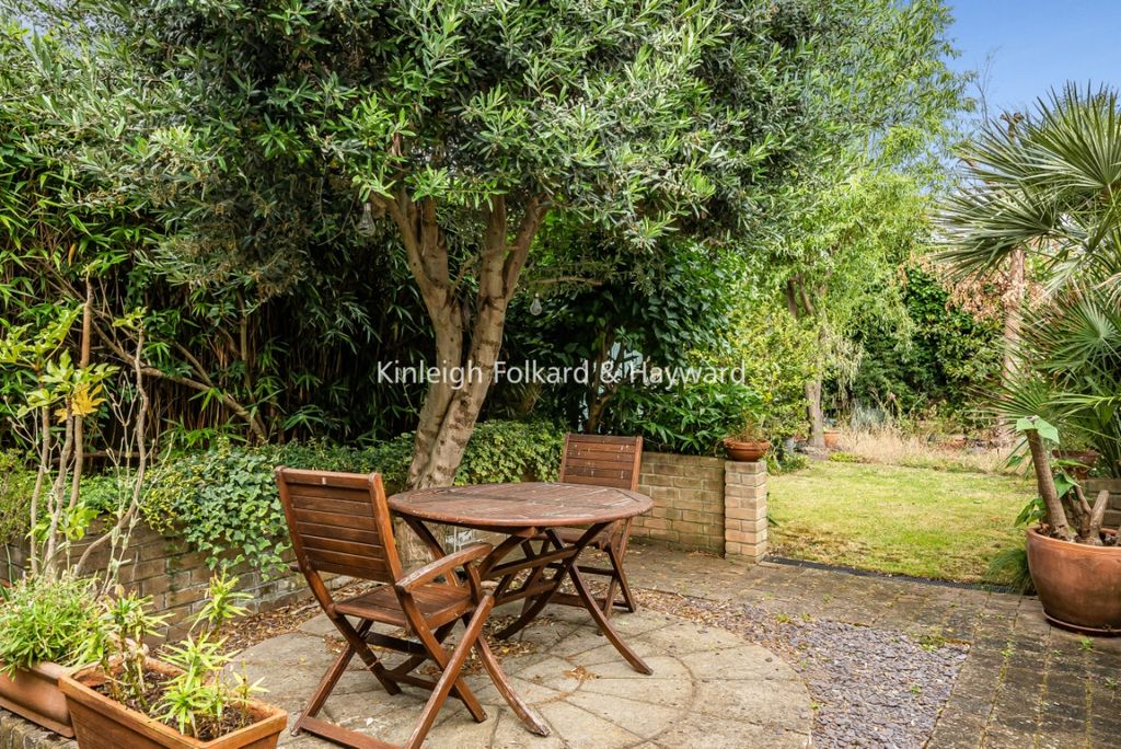 Property photo 2 of 17 Ca903E81-79F8-45B1-A