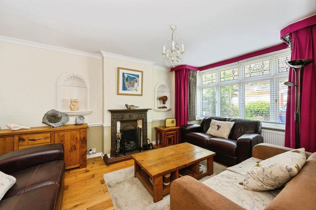 Property photo 3 of 19 Pbox-Img.Jpg