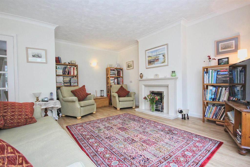 Property photo 1 of 17 Img_1567_Lzn.Jpg