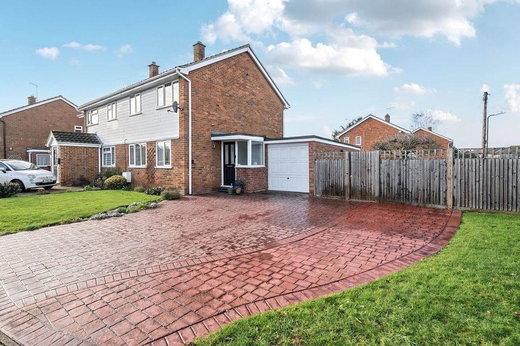 Property photo 1 of 8 Front