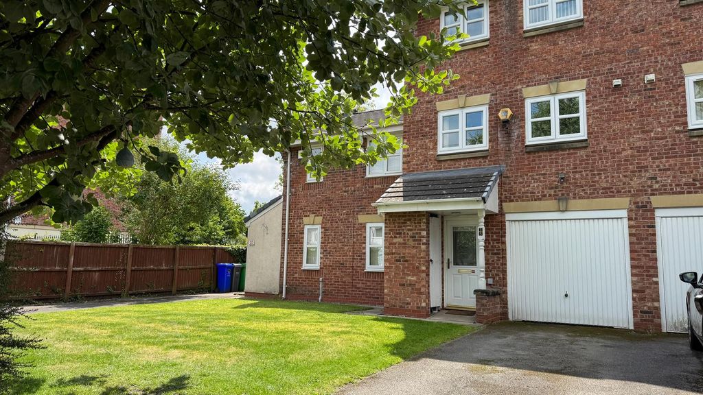 Property photo 2 of 23