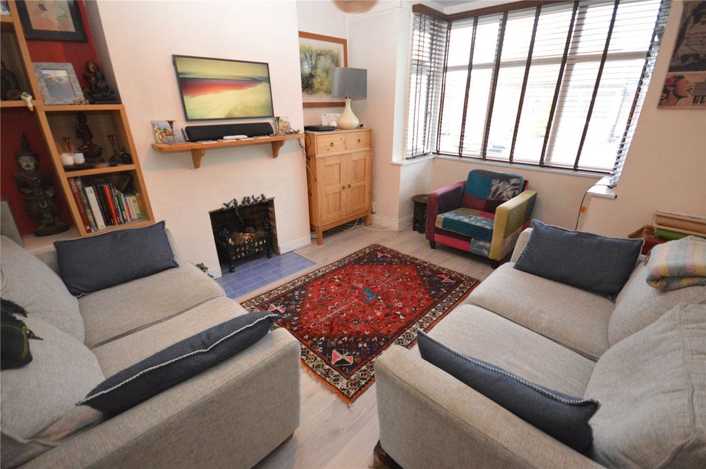 Property photo 2 of 12 Picture No. 01