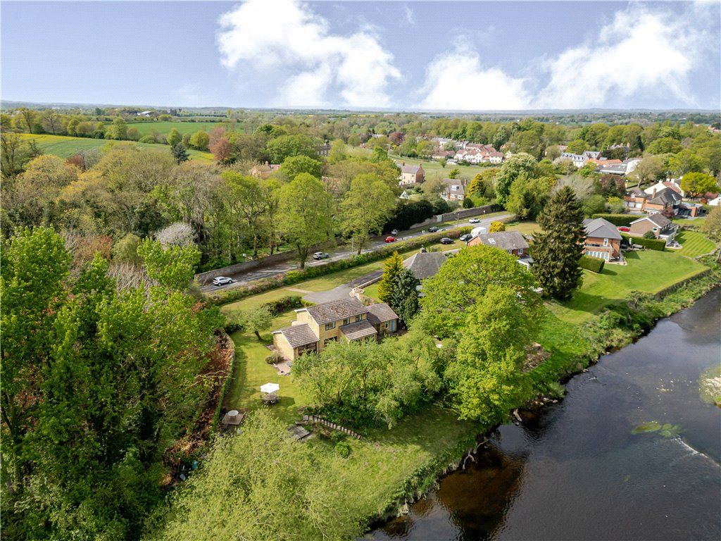 Property photo 1 of 18 The Setting