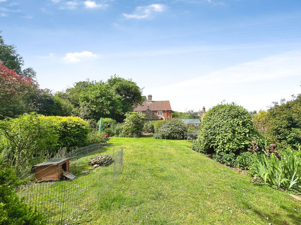 Property photo 3 of 38