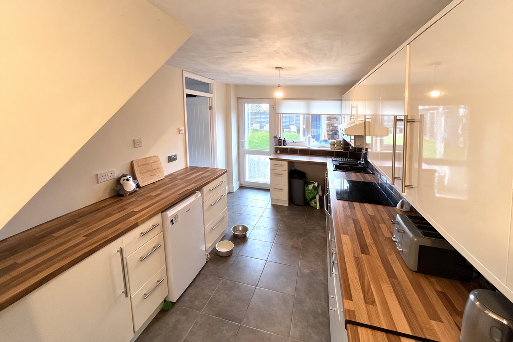 Property photo 3 of 9 8Fcb8d64-6De0-4B16-B705-52E724B4c4cd