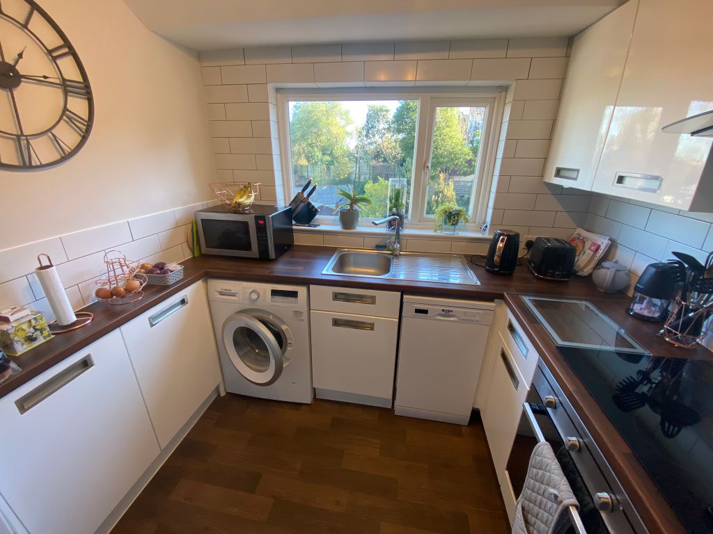 Property photo 3 of 18