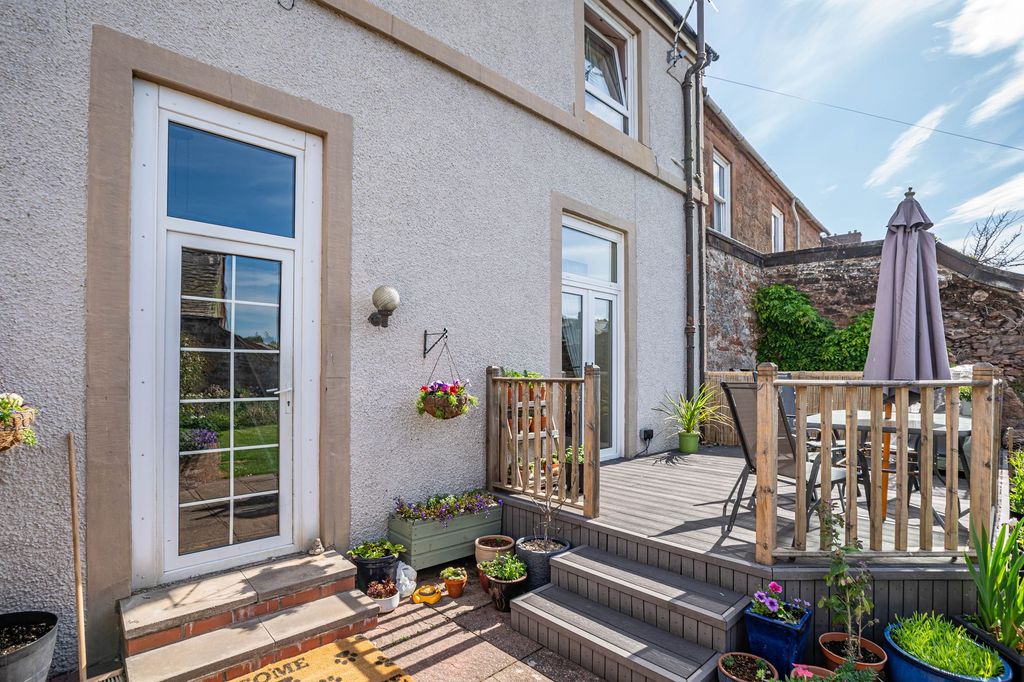 Property photo 1 of 23