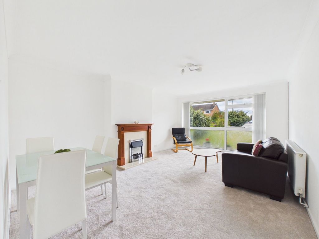 Property photo 2 of 11
