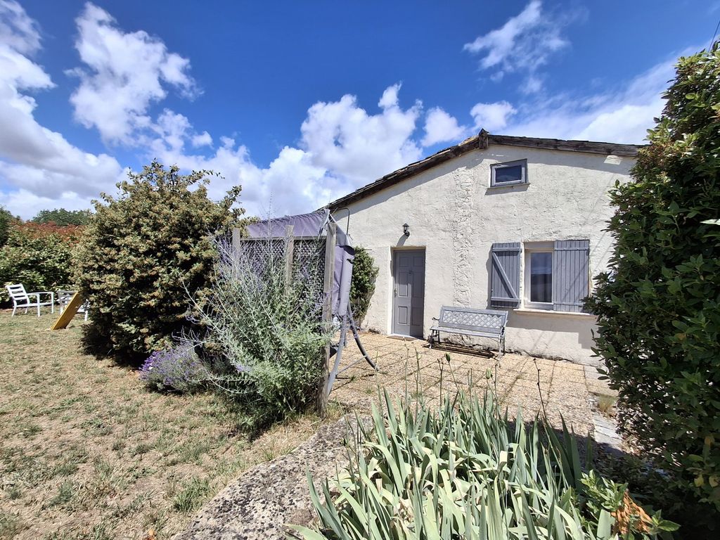 Property photo 1 of 17 Main Exterior View