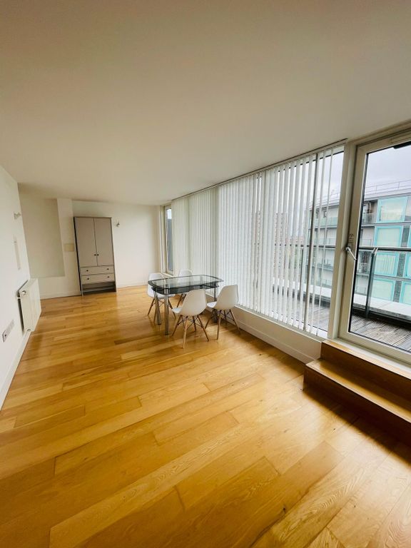 Property photo 2 of 15 Gallery