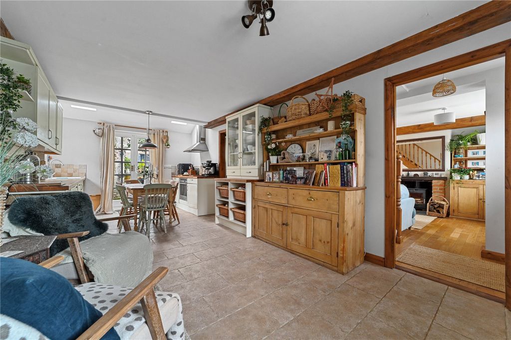 Property photo 3 of 21 Kitchen/Dining Room