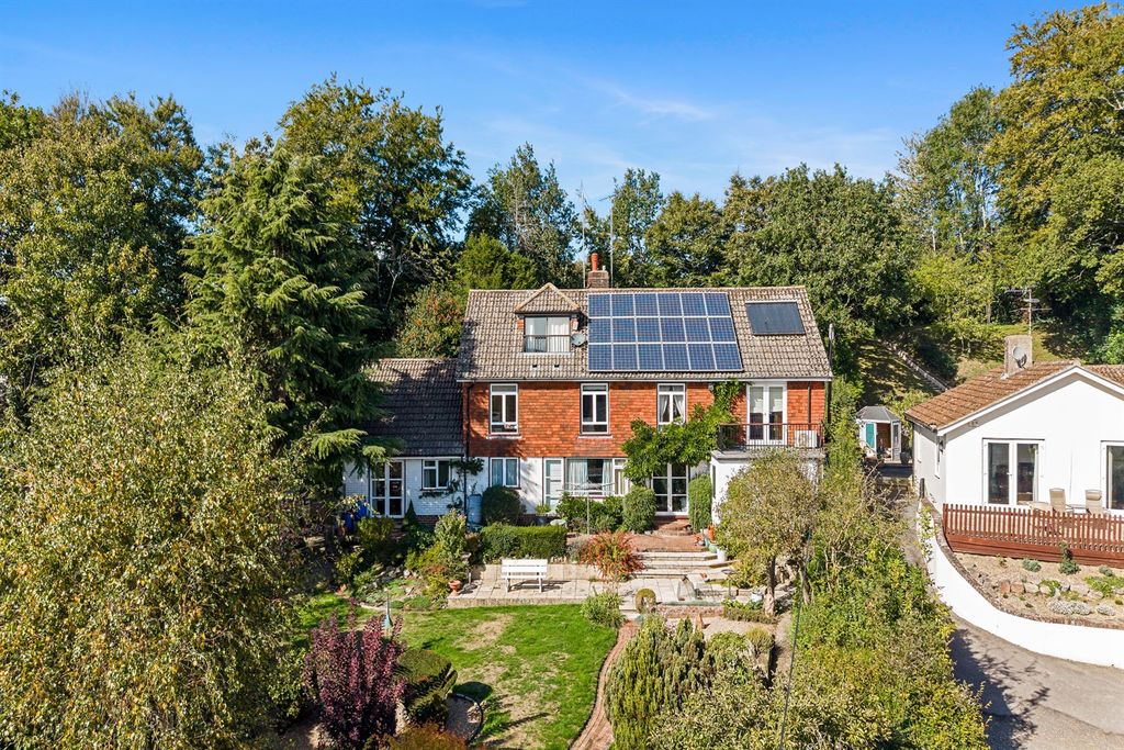 Property photo 1 of 30 (Main)