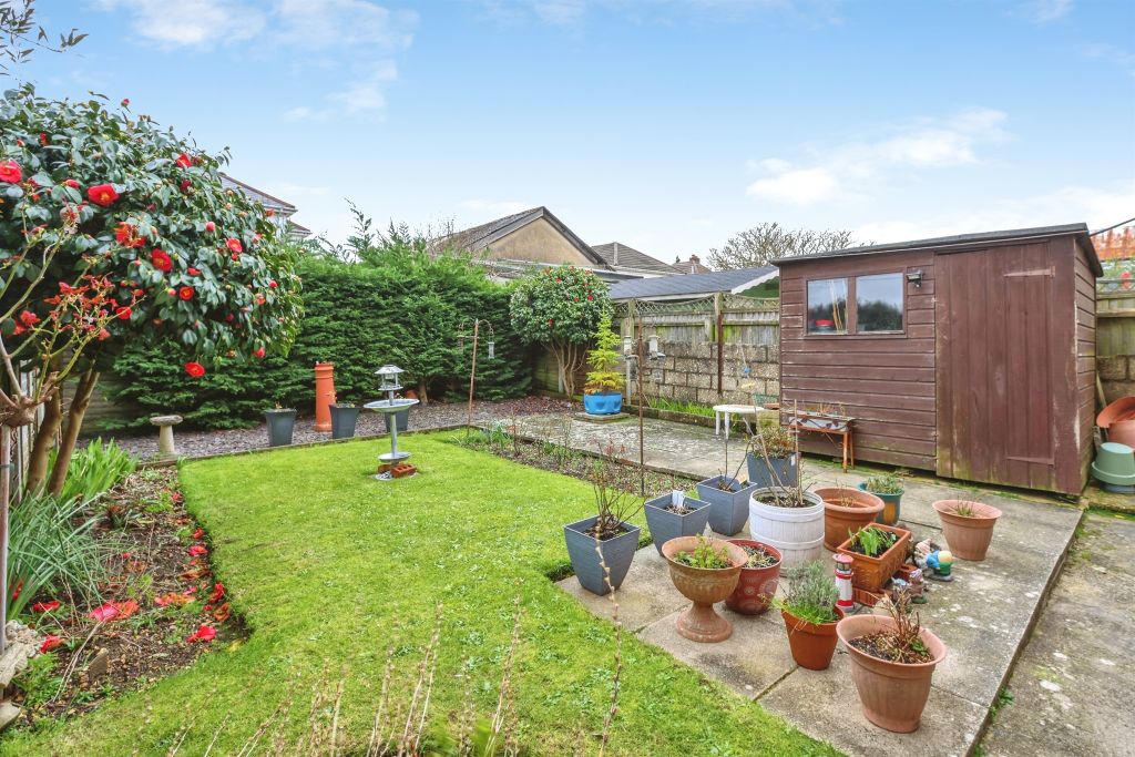 Property photo 2 of 19