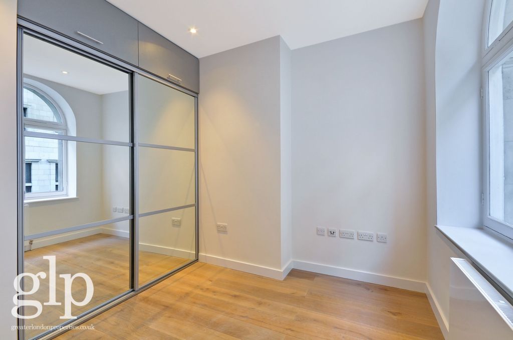 Property photo 2 of 13 3101363