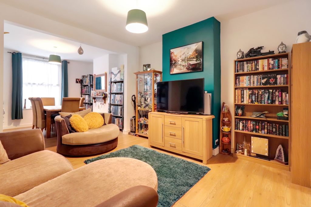 Property photo 2 of 12 Sitting Dining Room