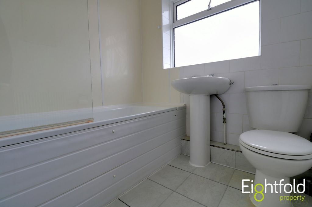 Property photo 3 of 9 Image