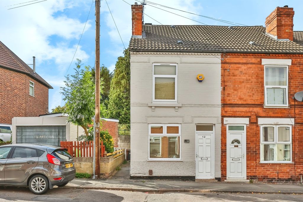 Property photo 1 of 17