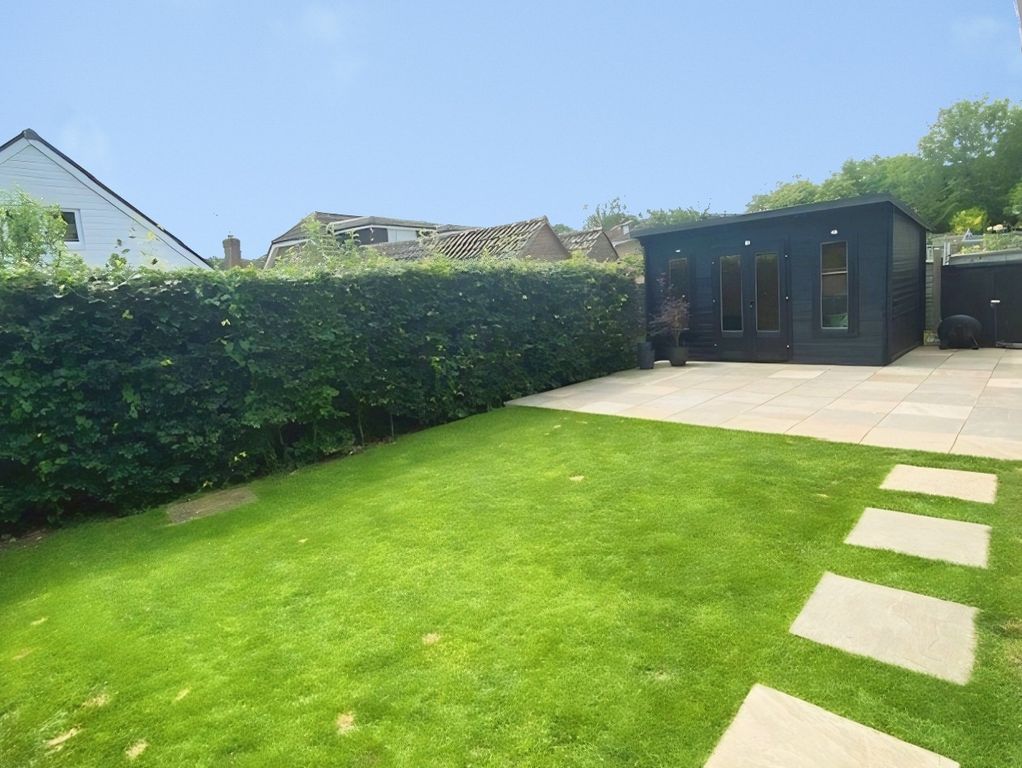 Property photo 2 of 22