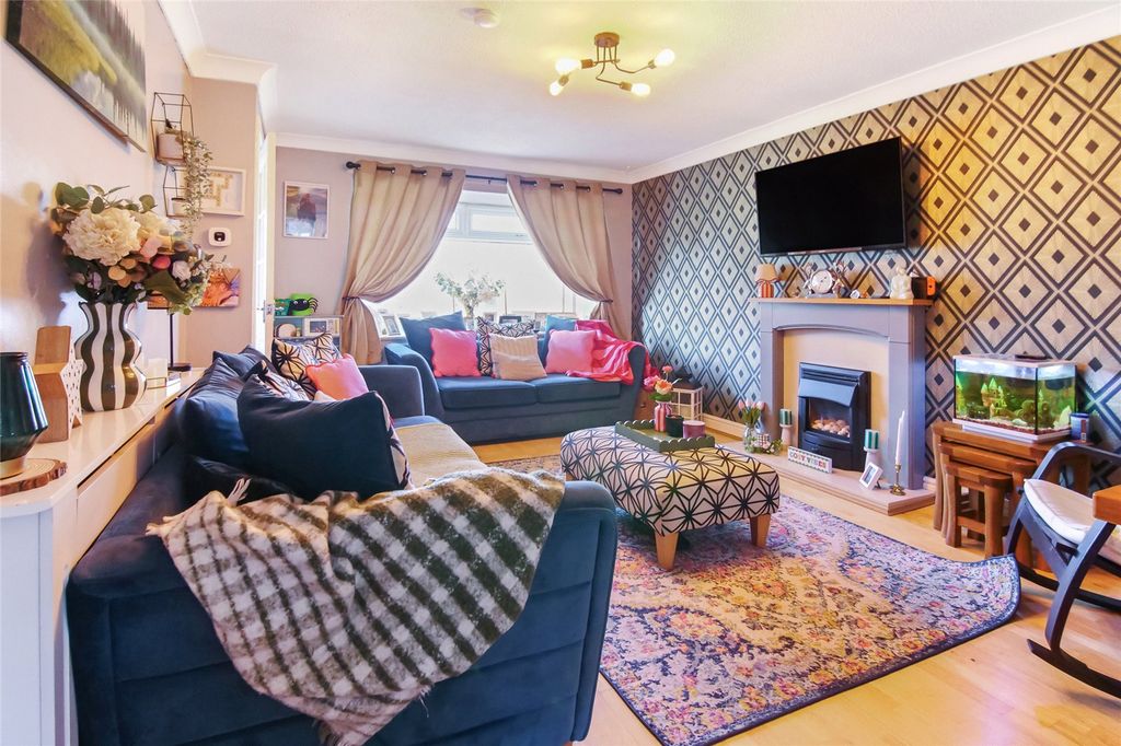 Property photo 2 of 16 Picture No. 02