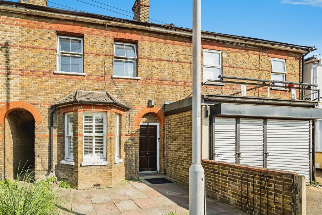 Property photo 3 of 17