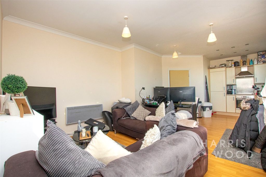 Property photo 3 of 11 Picture No. 05