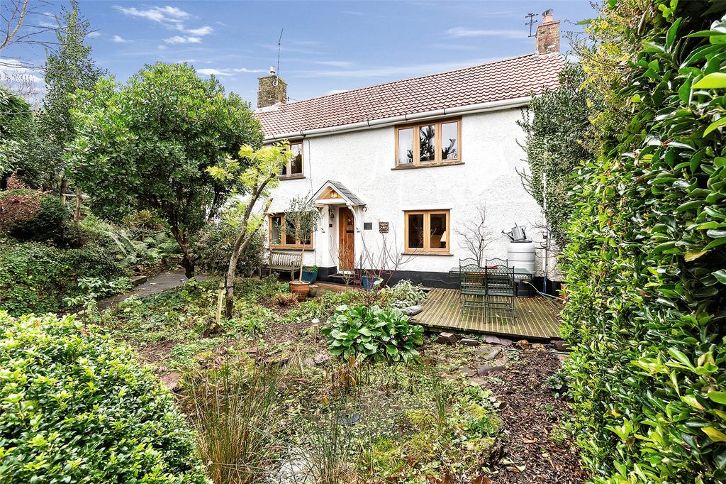 Property photo 1 of 45 Picture No. 04