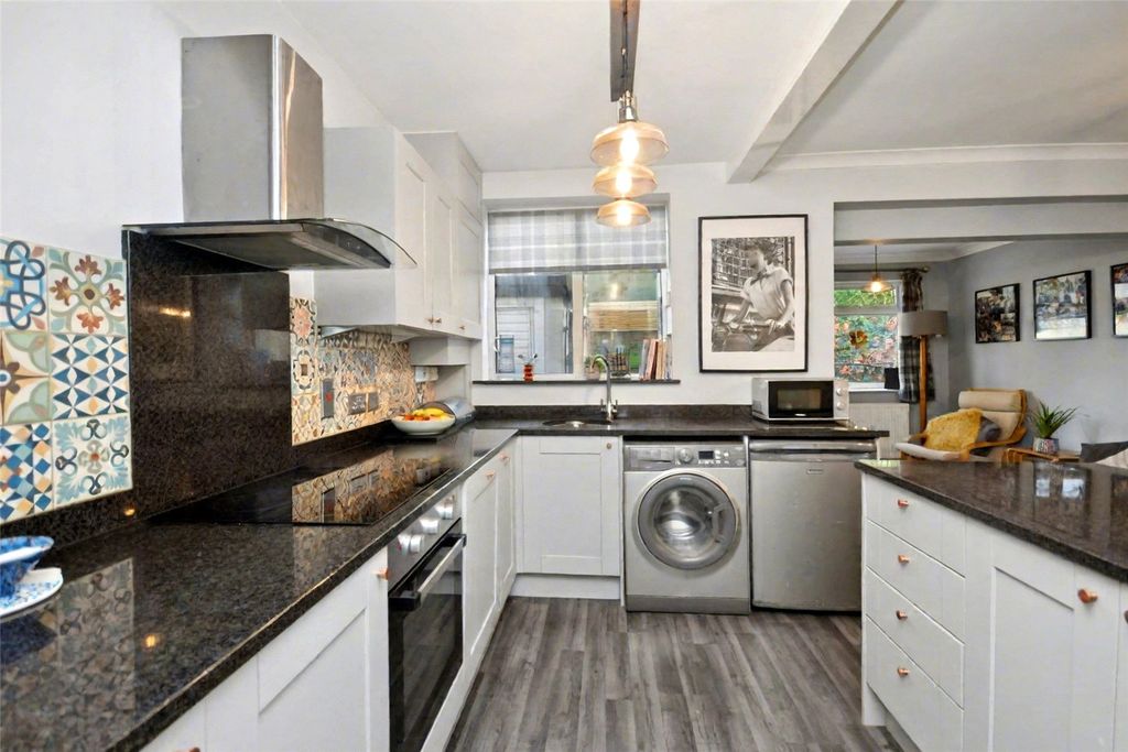 Property photo 3 of 27 Picture No. 37