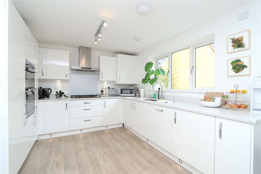 Property photo 3 of 22 Picture No. 03