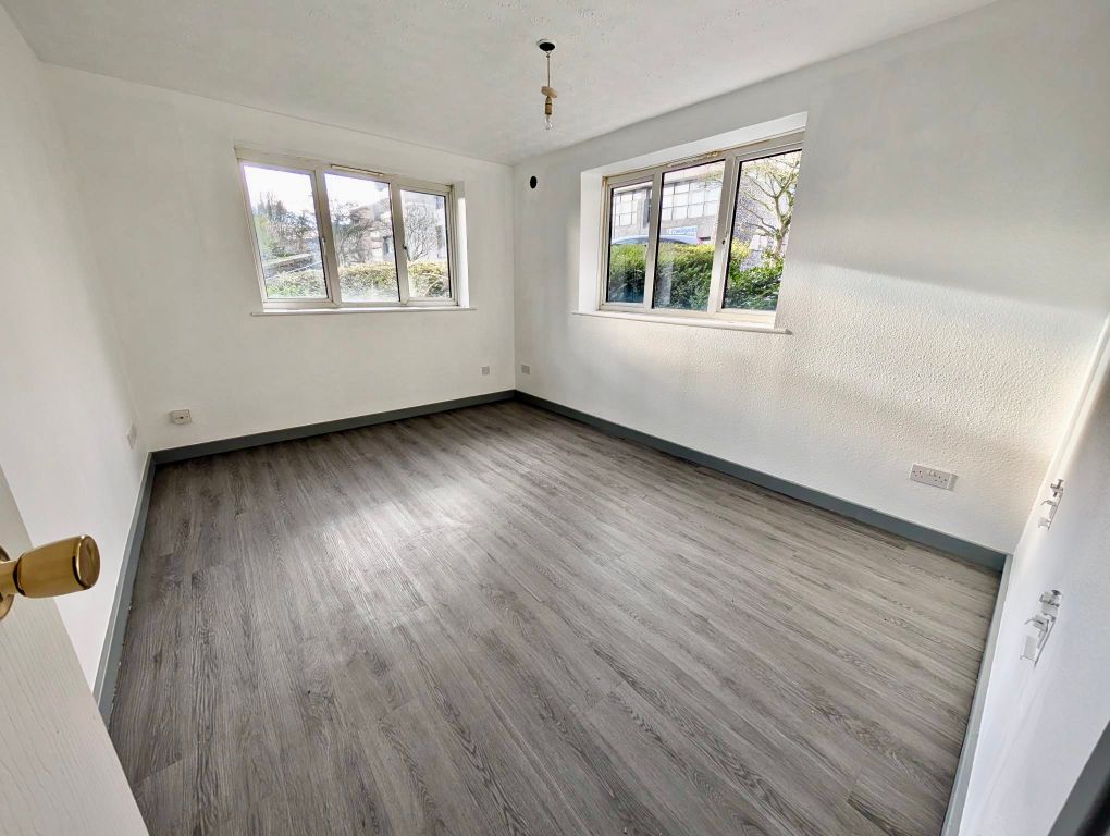 Property photo 3 of 4 Image