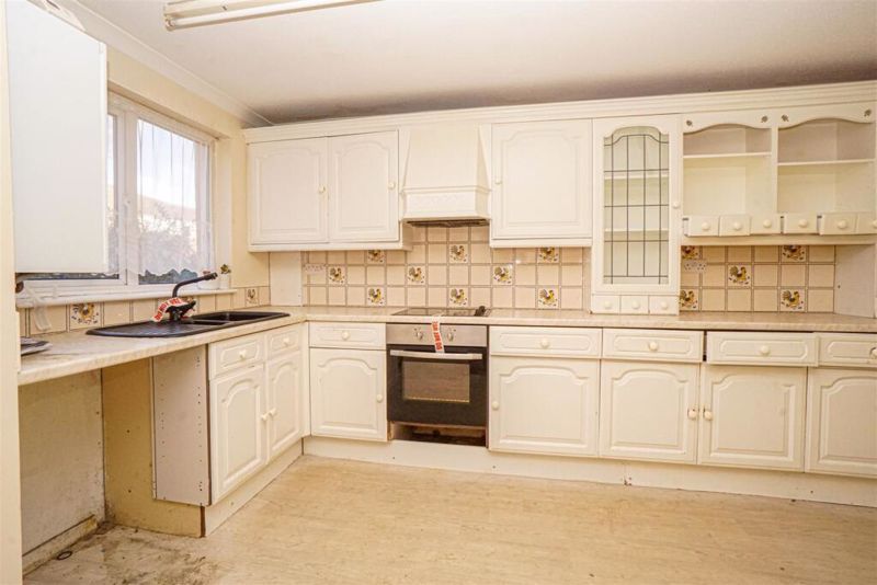 Property photo 2 of 15 Photo 3