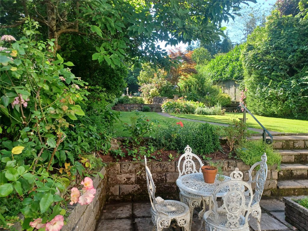 Property photo 2 of 27 Picture No. 28