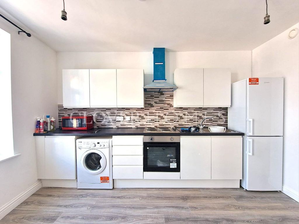 Property photo 2 of 4 E23E5ce0-9107-46c6-A578-F43842Fc01Bb.Jpg