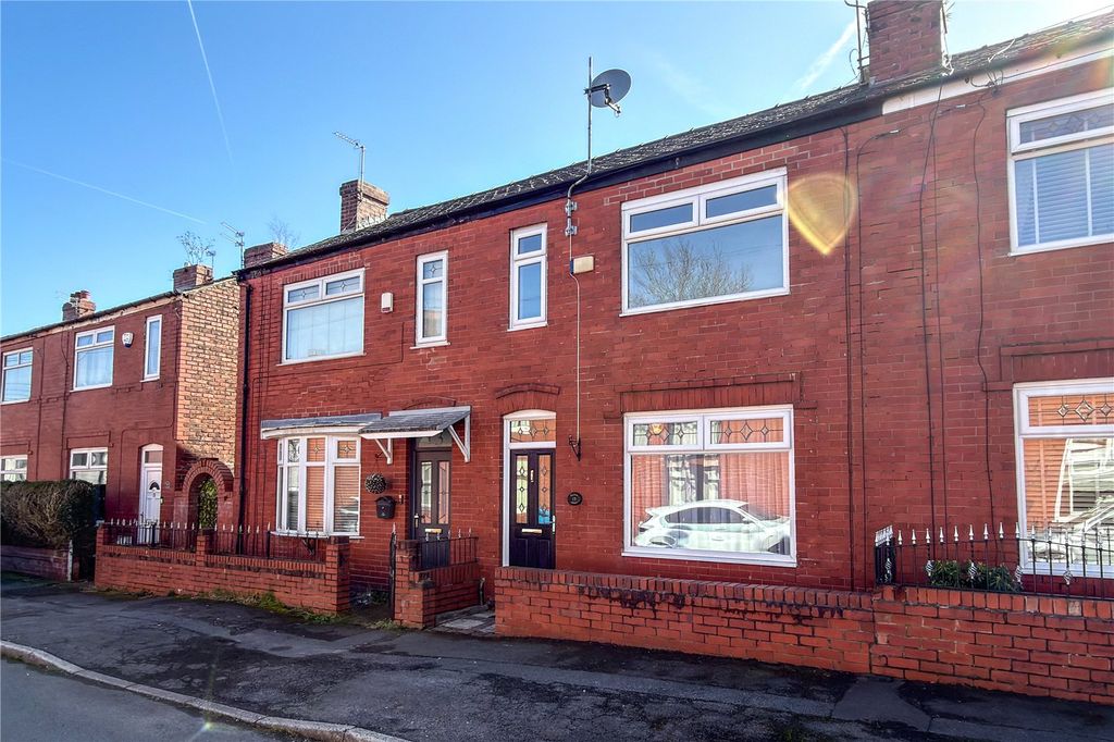 Property photo 1 of 16 External