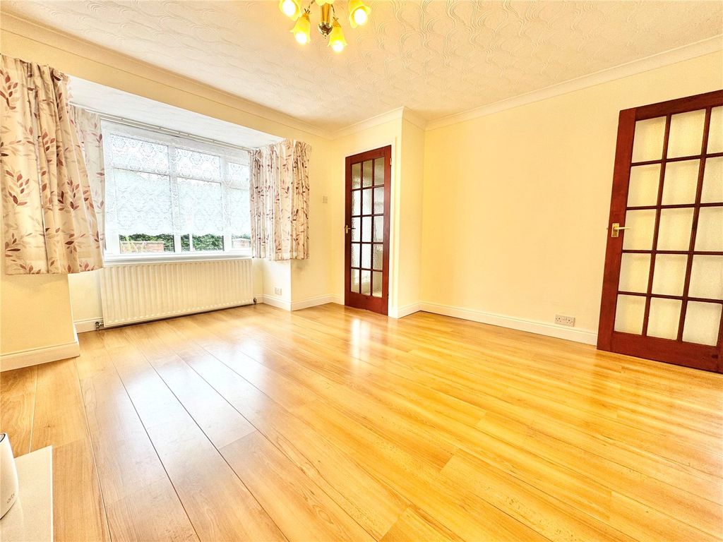 Property photo 2 of 15 Picture No. 25