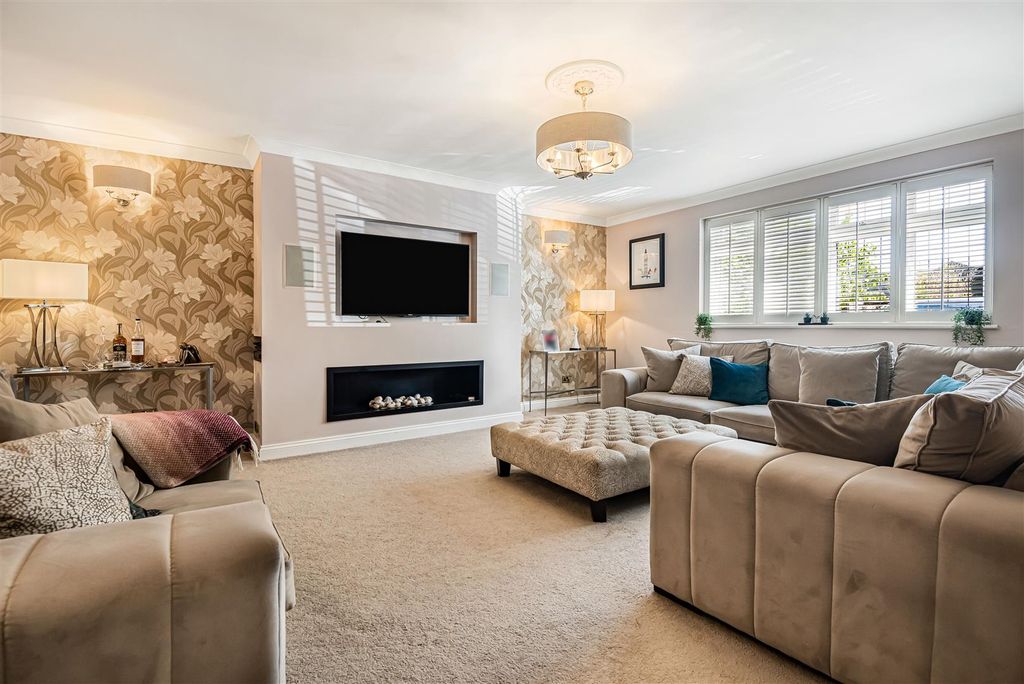 Property photo 3 of 43 18_78740.Jpg