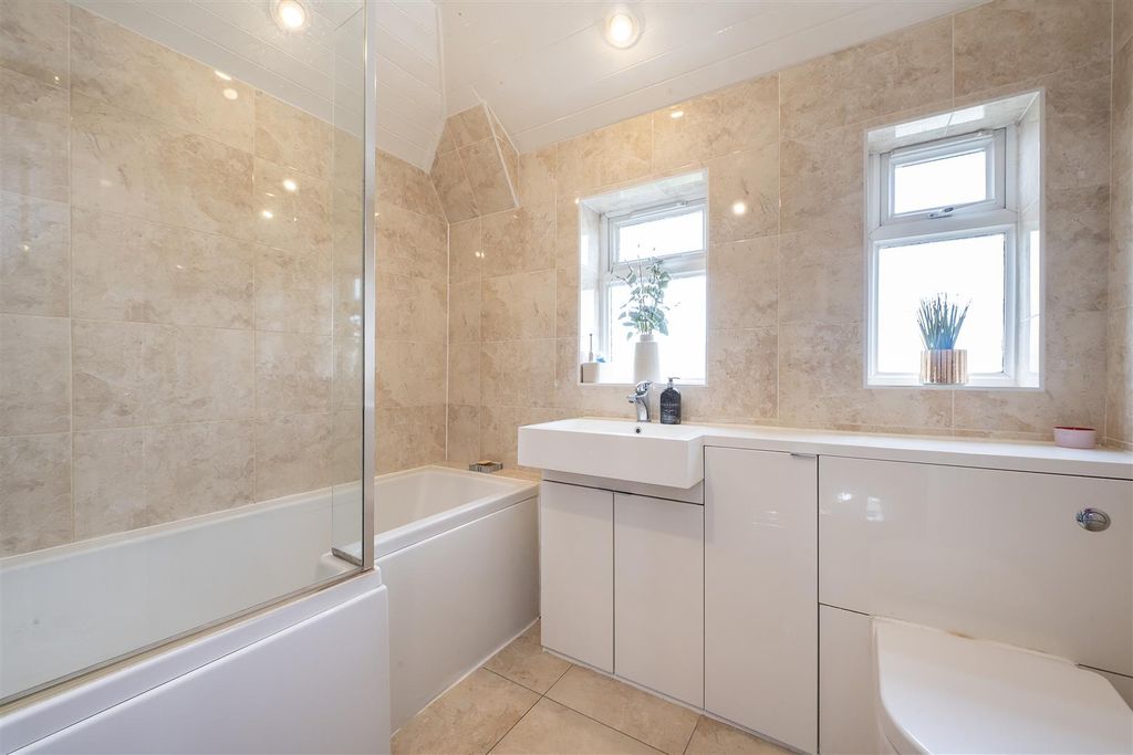 Property photo 2 of 12 Dsc_5501.Jpg