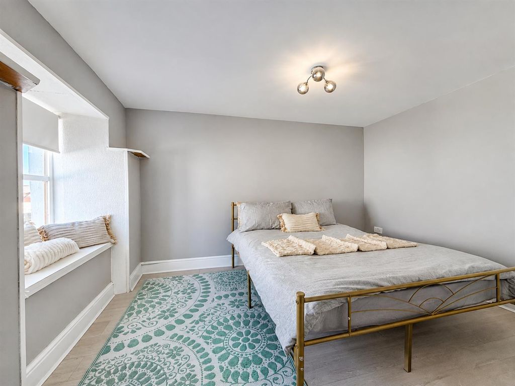 Property photo 3 of 17 Bedroom_2.Png