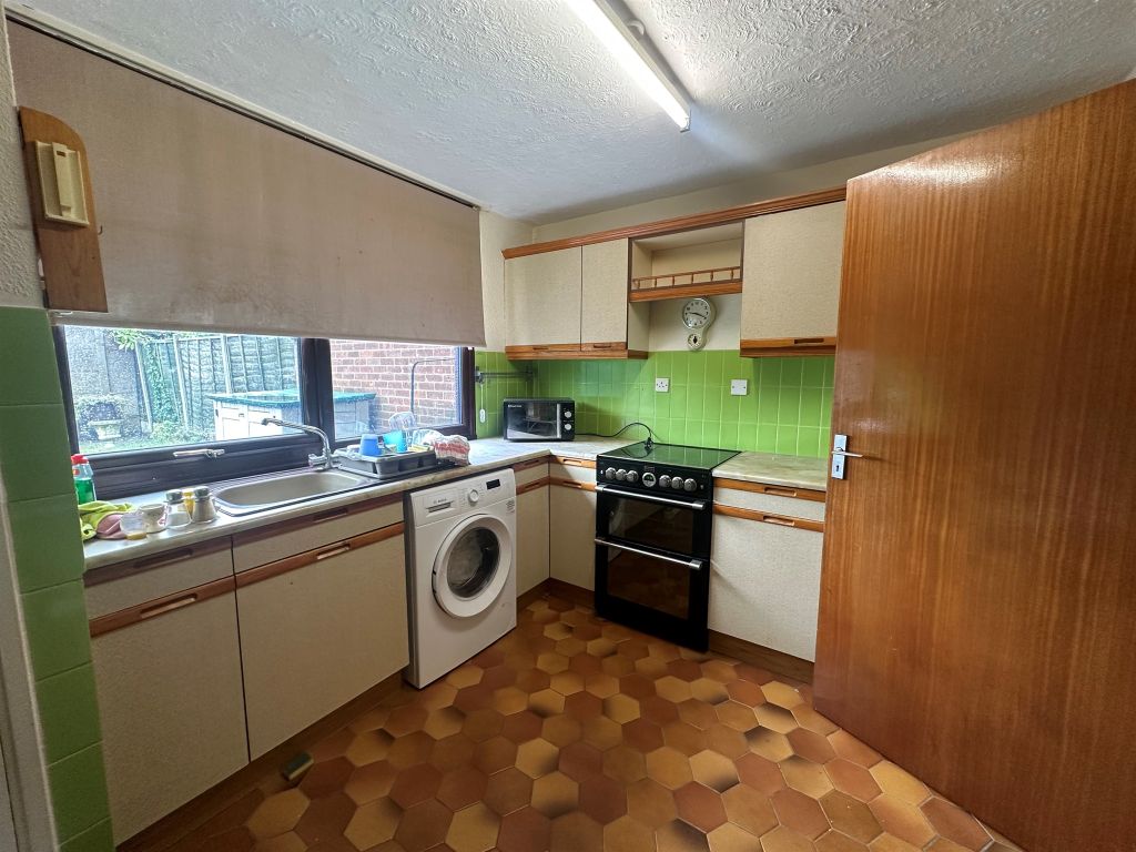 Property photo 3 of 17