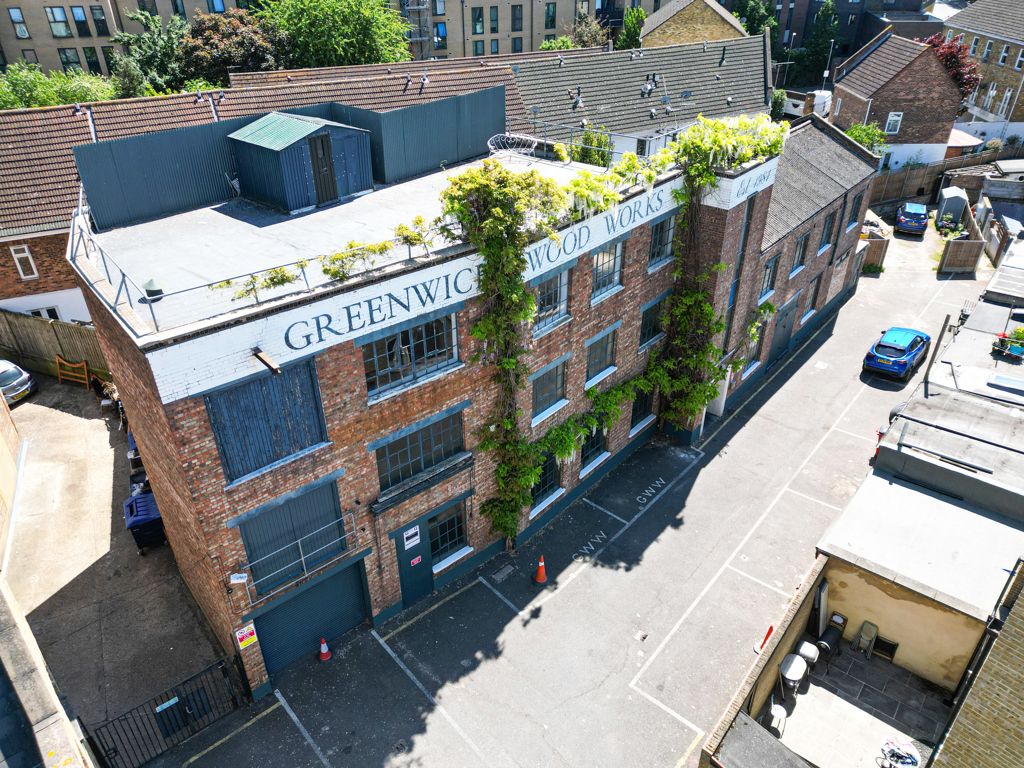 Property photo 2 of 11 Photo 2