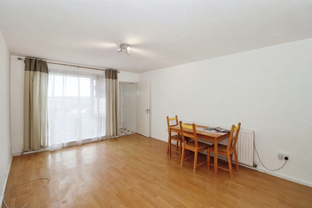 Property photo 2 of 14 View