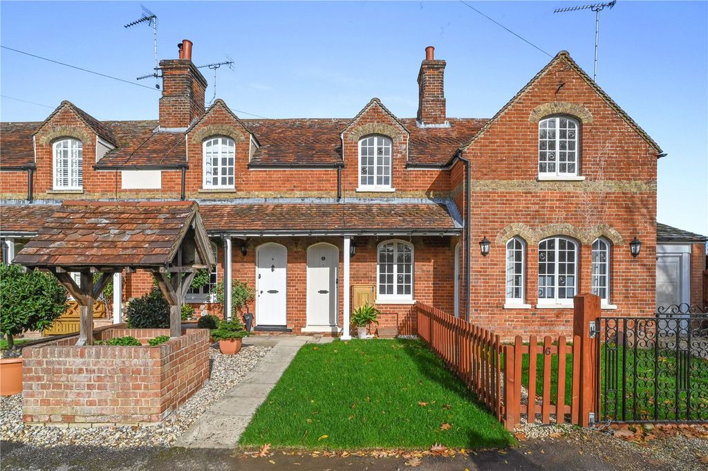 Property photo 1 of 19 Front Aspect