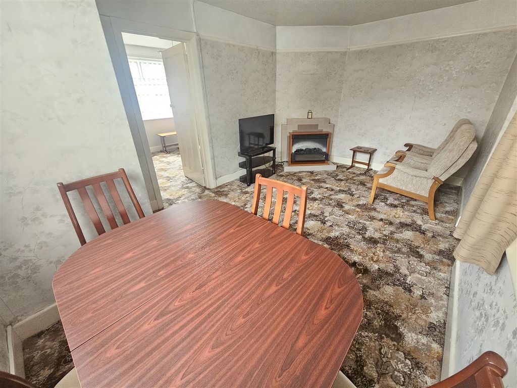 Property photo 3 of 16 Lounge Dining Room.Jpg