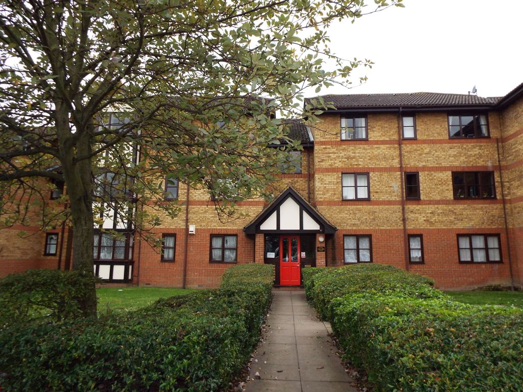Property photo 1 of 7 Redwood Grove Entrance.
